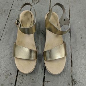 Sven Clogs Sandals Pale Gold sz 40 or 9 US